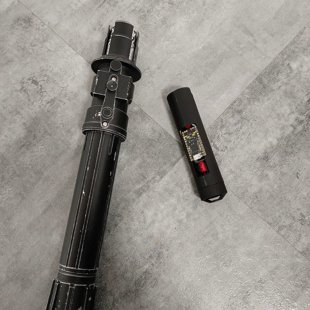 Cere V2/Boone Kestis' Lightsaber - CCSabers