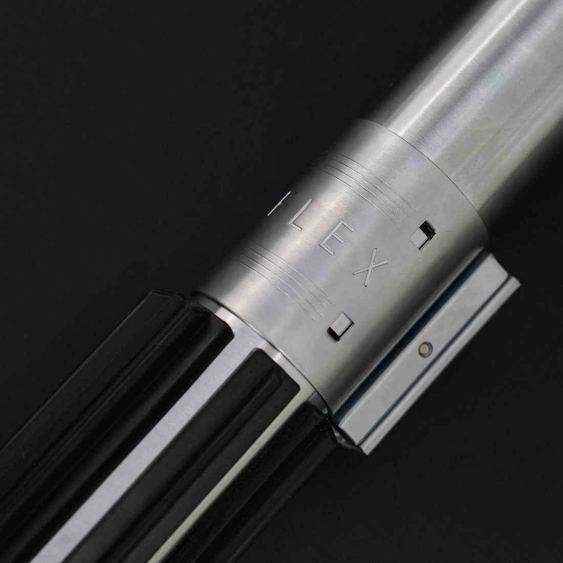 89Sabers Graflex EP4 Neopixel Lightsaber – CCSabers