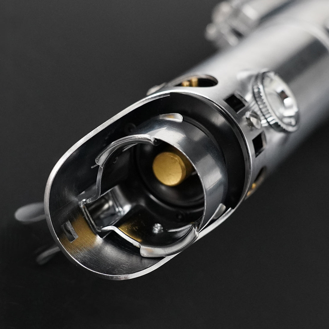 89Sabers Graflex EP4 Neopixel Lightsaber – CCSabers