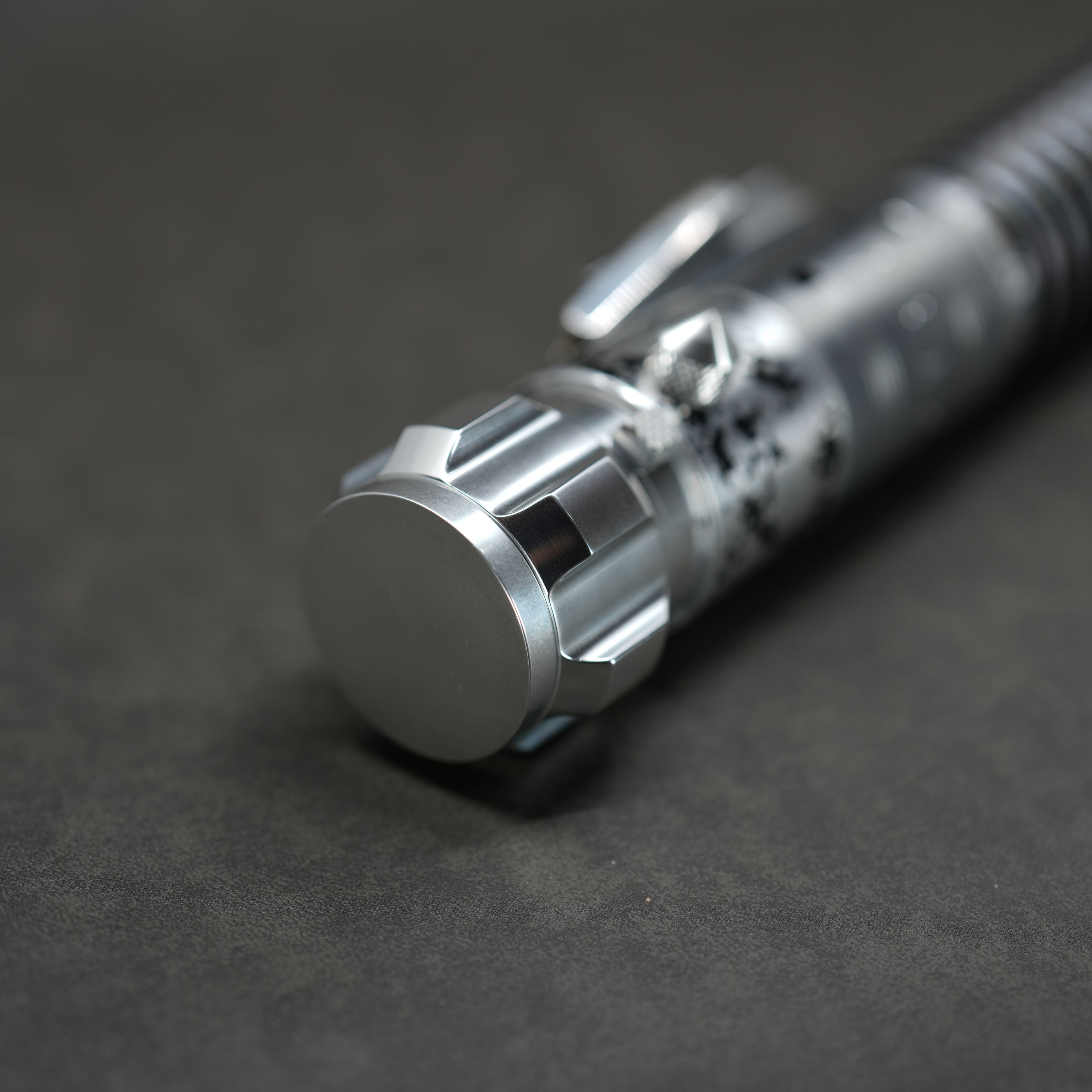 89Sabers LUKE V2 Weathered Neopixel Lightsaber – CCSabers