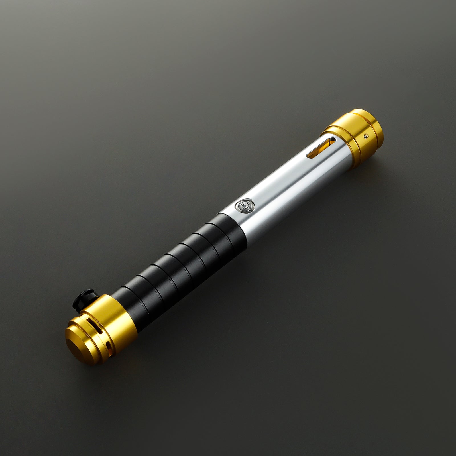 【希少】SIRVARZ EFFECTS REGALIA Regalia Custom Neopixel & RGB Lightsaber - CCSabers