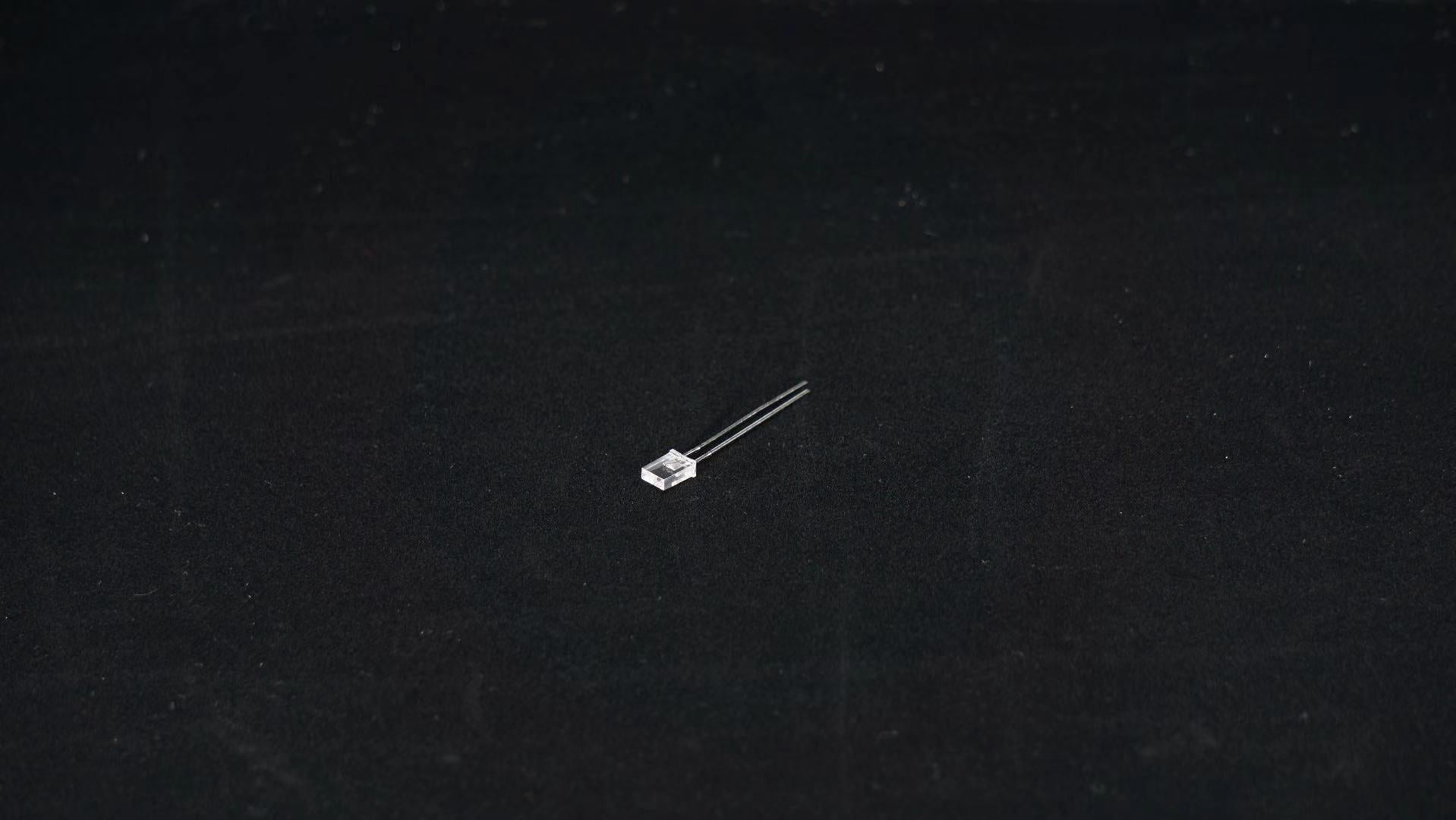 Pure Green 2x5x7mm Rectangle LEDs – CCSabers